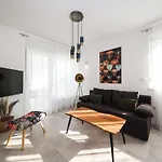 Apartment Argento